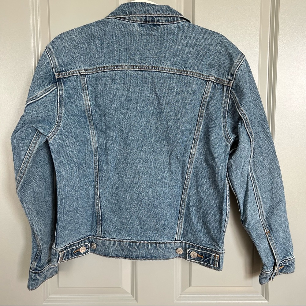 Levi’s Jean Jacket - Picture 3 of 3